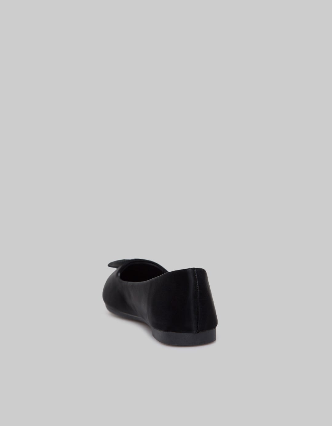 Laviola Beads In Circle Flat Shoes