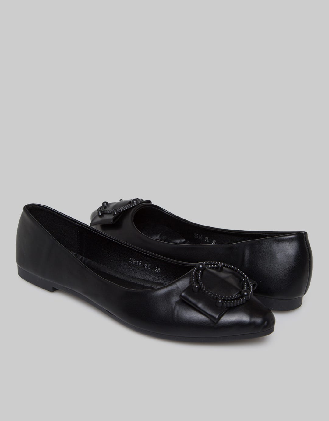 Laviola Circle Flat Shoes