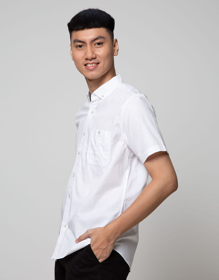 LR2 Kemeja Poplin Polos