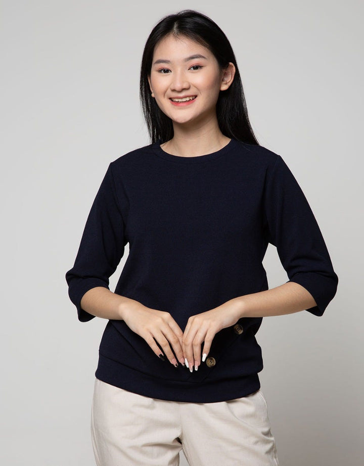 St. Yves T-Shirt Knit Top With Horn Button