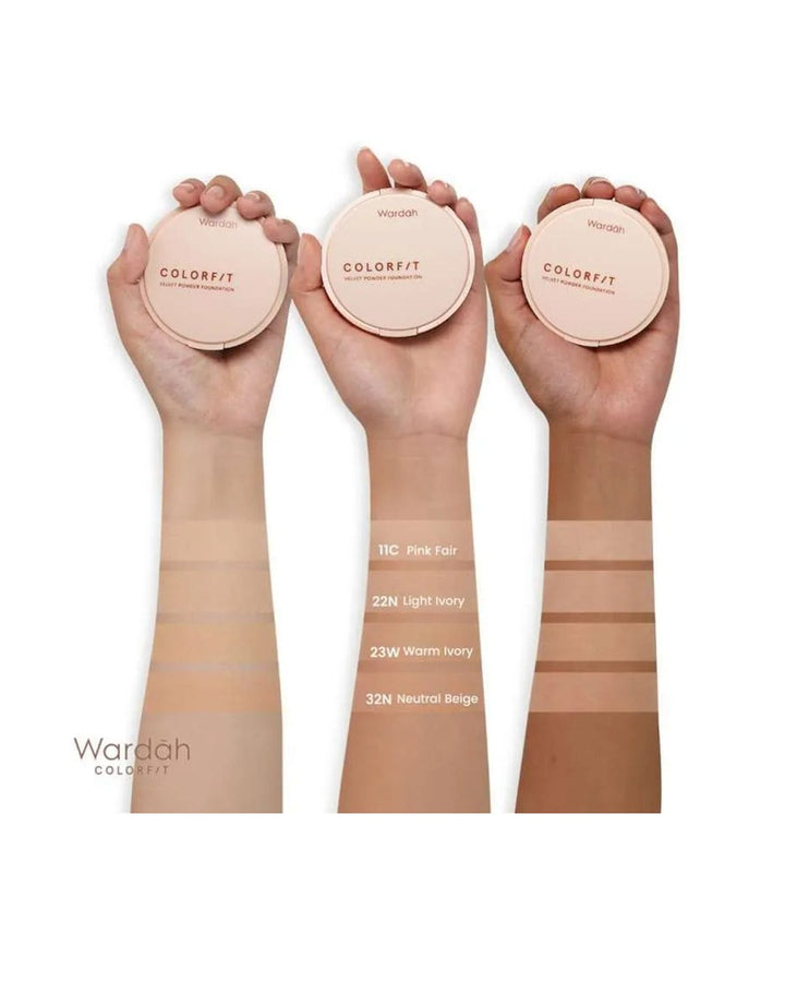 Wardah Colorfit Velvet Powder Foundation Refill 22N Light Ivory 11 g