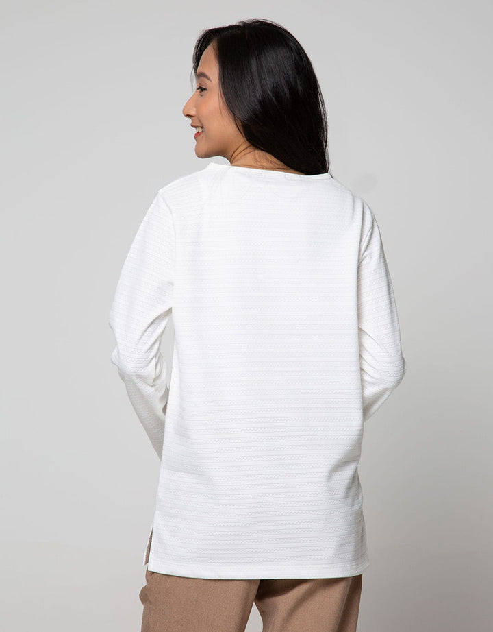St. Yves Long Sleeve T-Shirt Embossed Dots