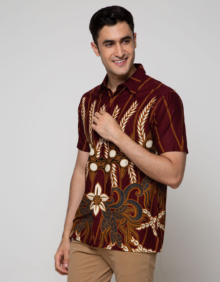 Krisna Wahyu Short Sleeve Batik
