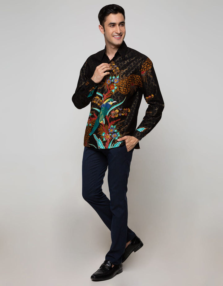 Krisna Wahyu Long Sleeve Batik
