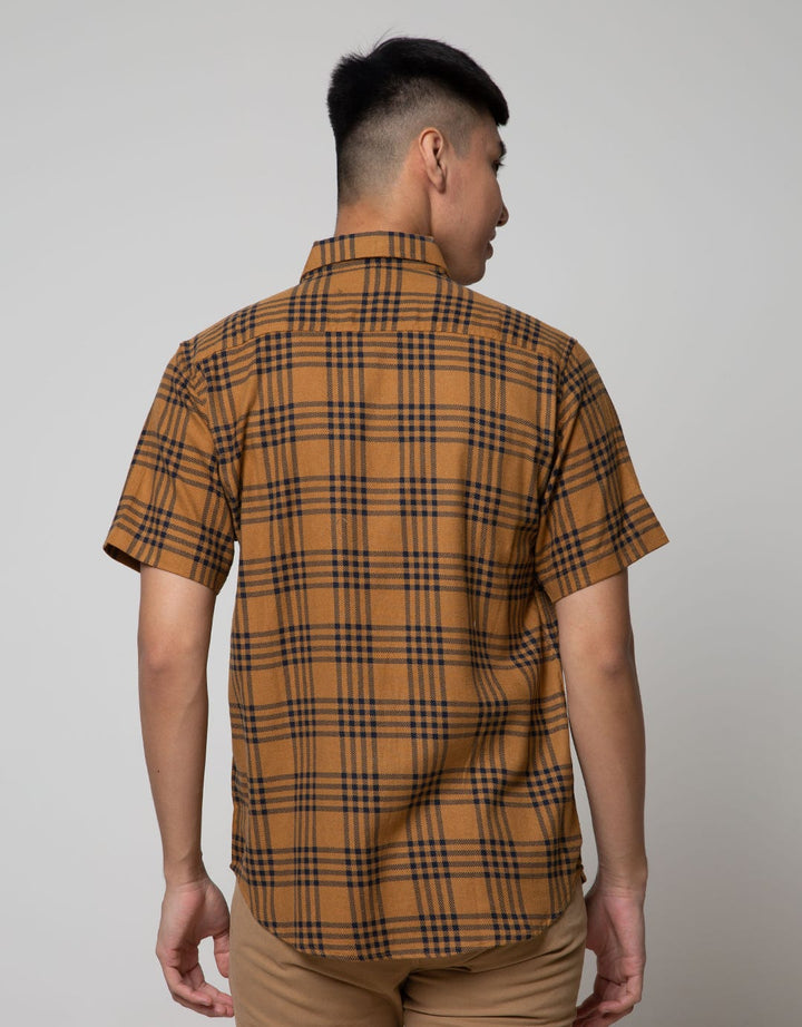 LR2 Kemeja Flanel Kotak