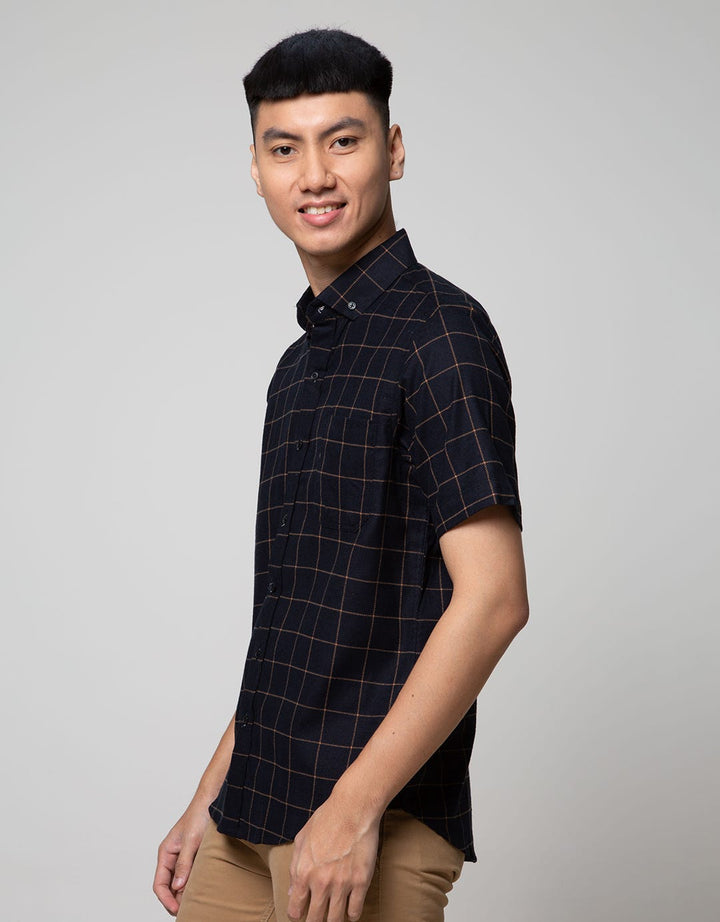 LR2 Kemeja Lengan Pendek Flanel Kotak