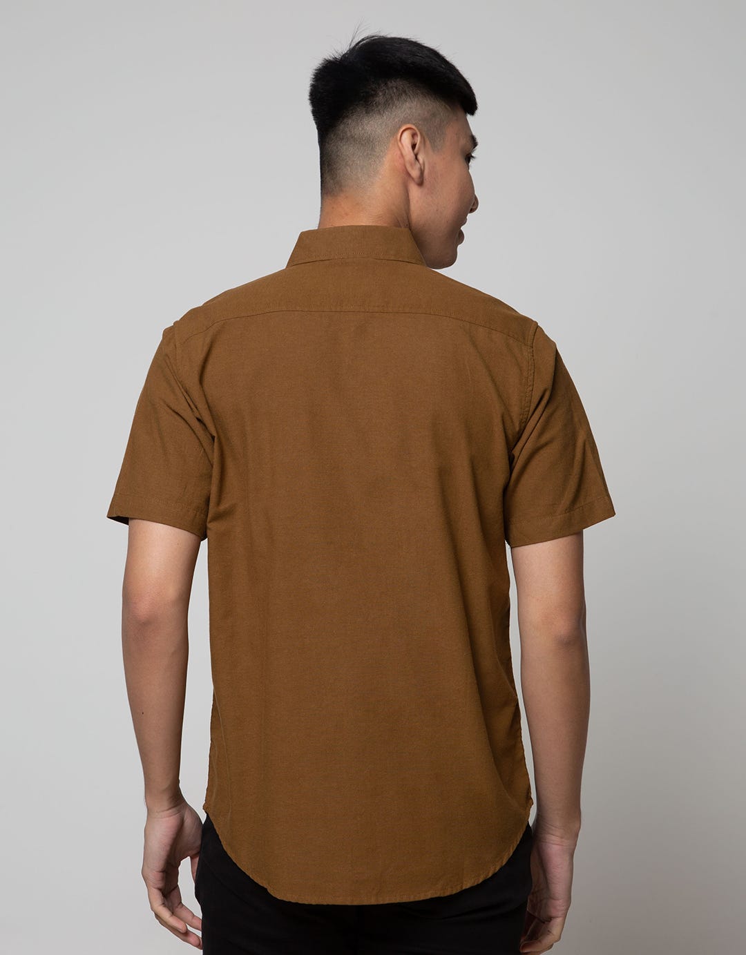 LR2 Kemeja Oxford Polos