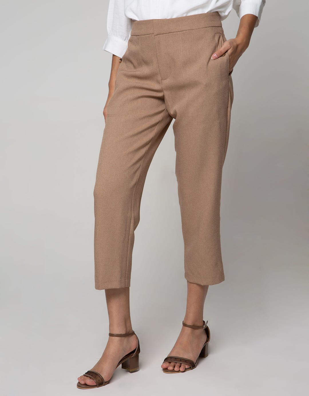 Connexion Capri Pants Crop Stretch With Horn Button Pocket