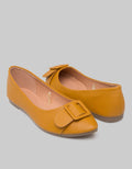St. Yves Ballerinas Buckle