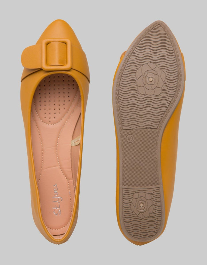St. Yves Ballerinas Buckle