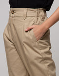 Details Long Pants Tappered With Button