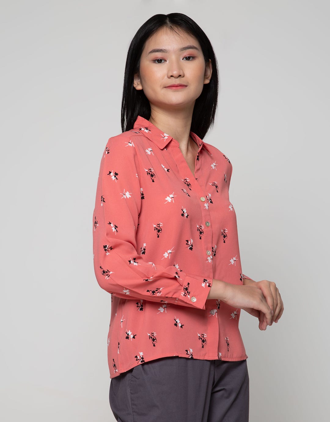 Connexion Long Sleeve Shirt Print Flower V-Neck