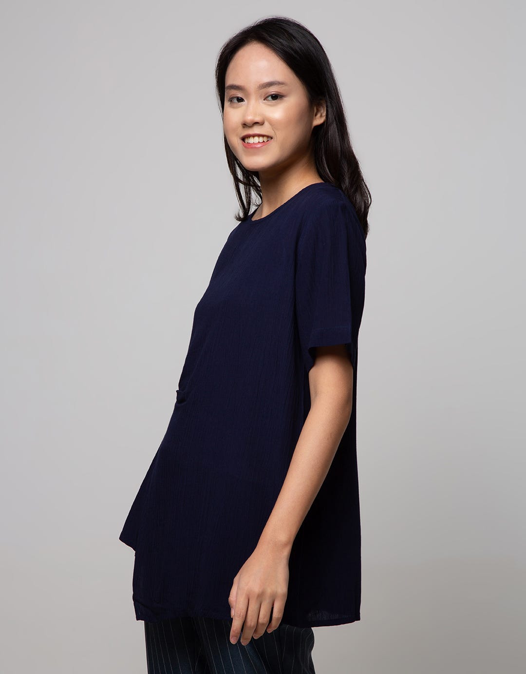 St. Yves Short Sleeve Blouse Rayon Krinkle Knot