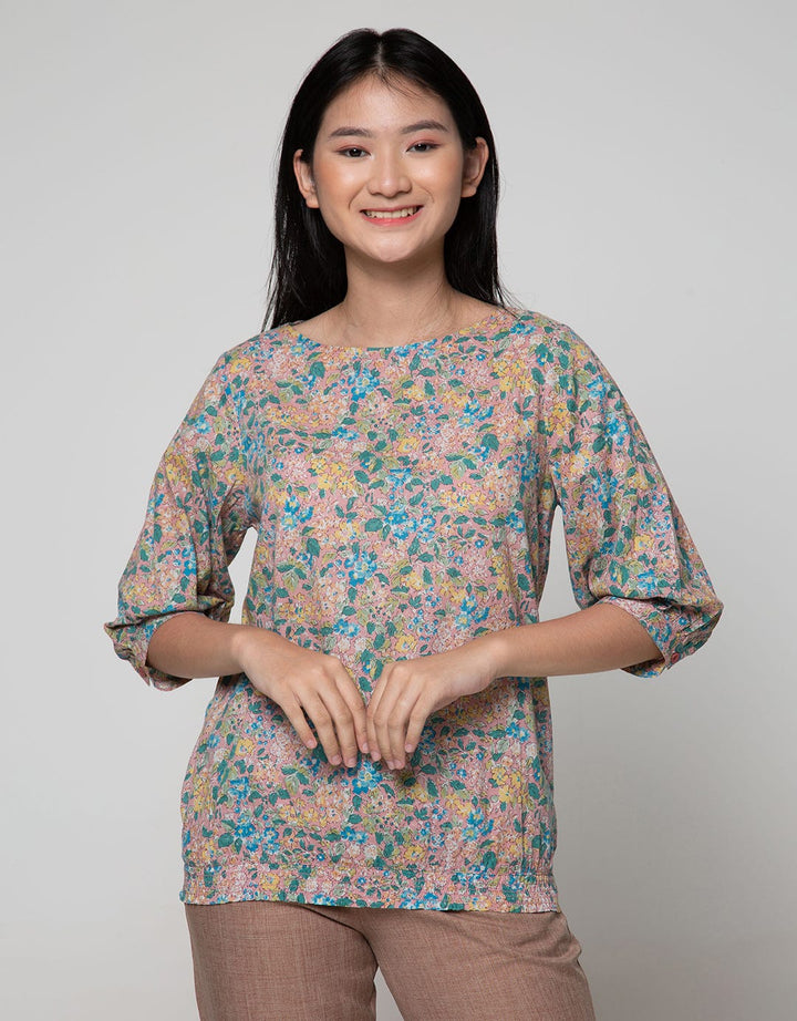 Exit Dava Mid Sleeves With Sabrina Collar
