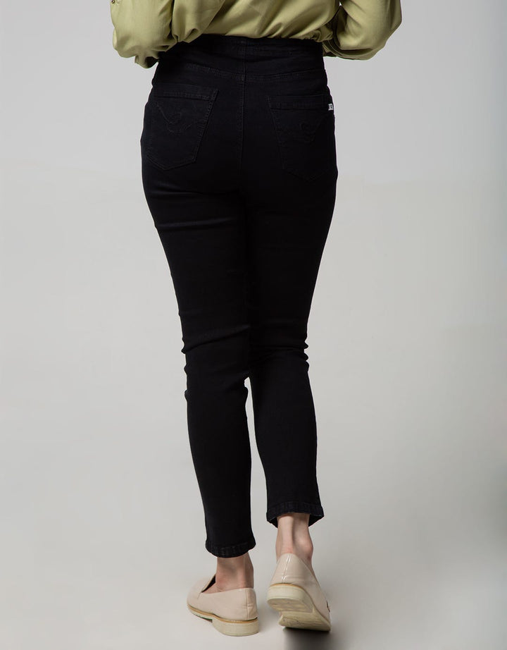Expand Kerry Jeans
