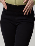Expand Kerry Jeans