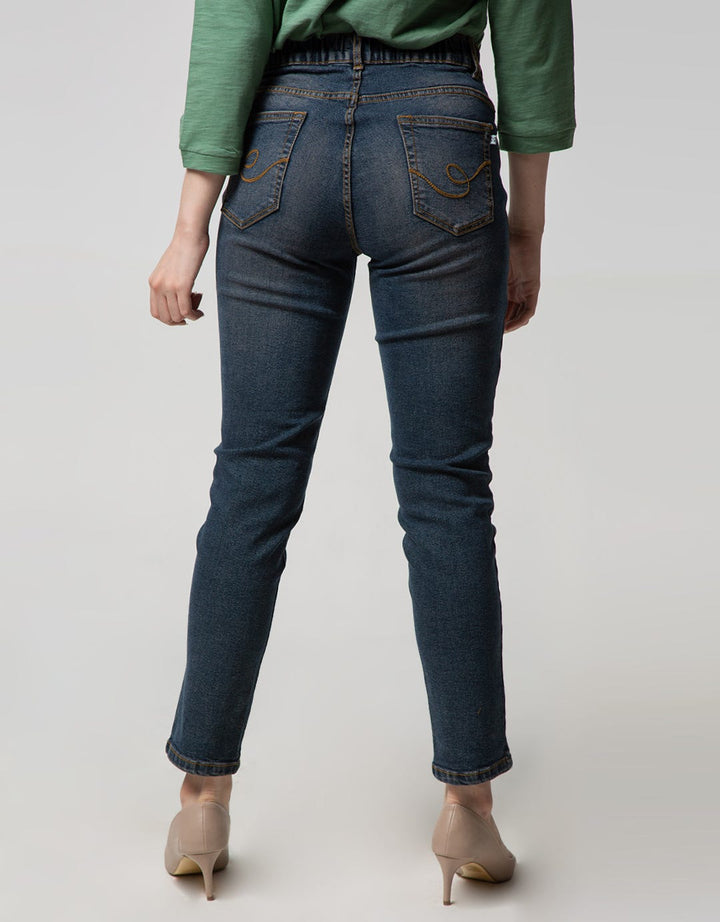 Expand Karoline Jeans