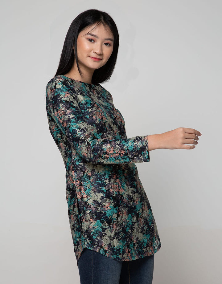 Expand Amarel Blouse