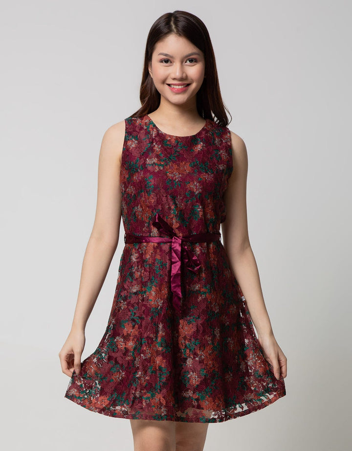 Expand Amira Brocade Flower