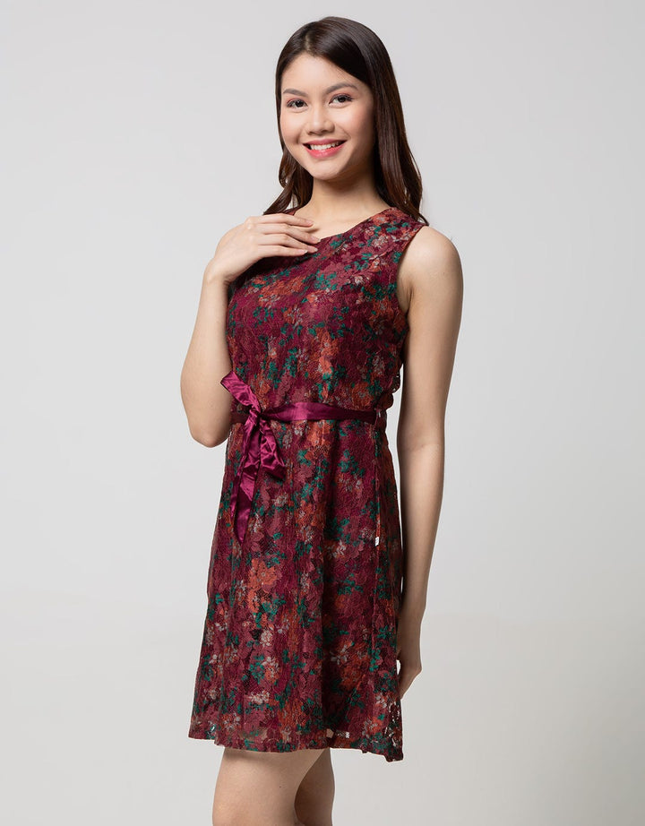 Expand Amira Brocade Flower