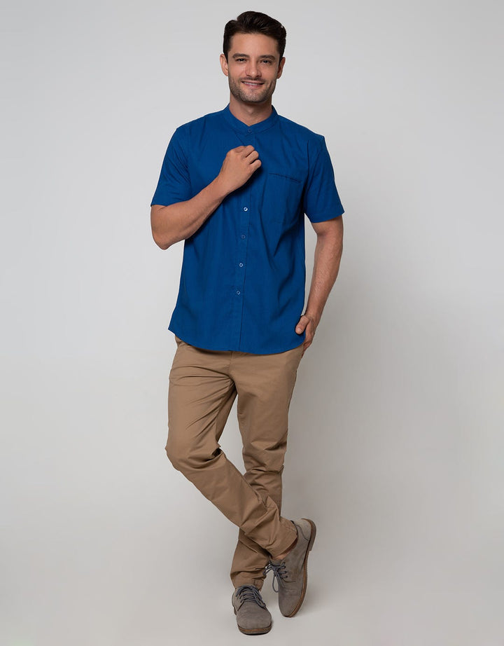 Details of Short Sleeve Oxford Shirt Look