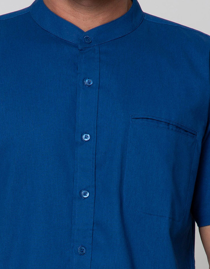 Details of Short Sleeve Oxford Shirt Look