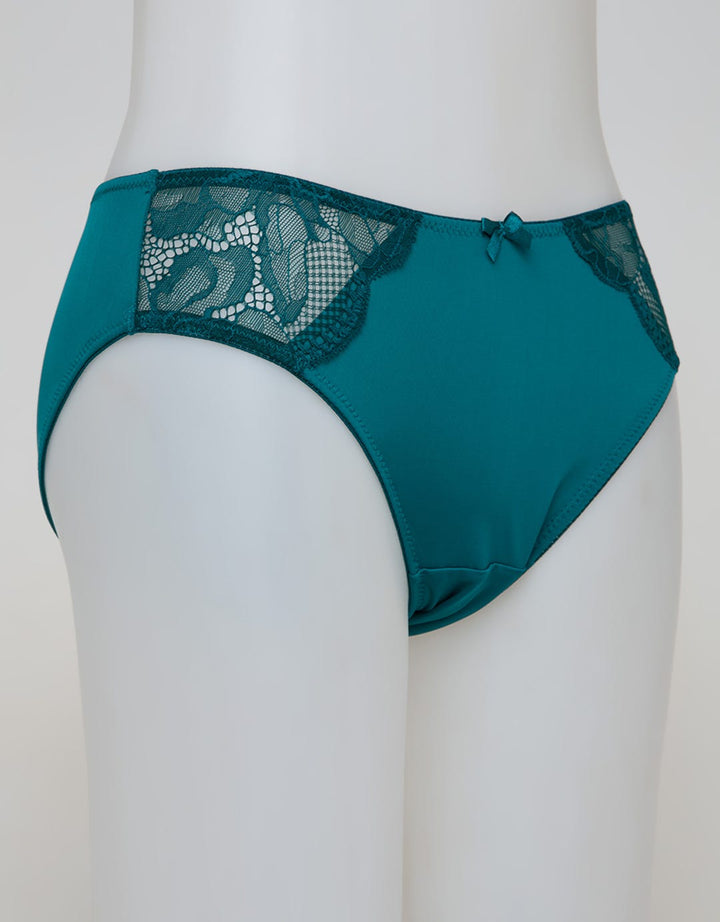 St. Yves Side Lace Celana Dalam Wanita