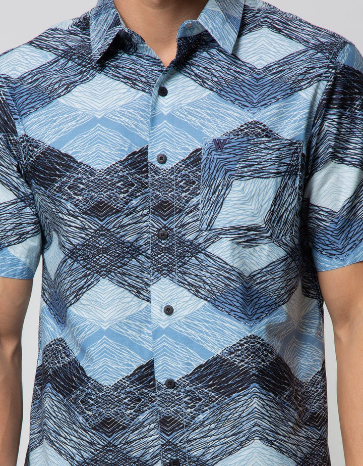 Walrus Abstract Triangle Motif Shirt