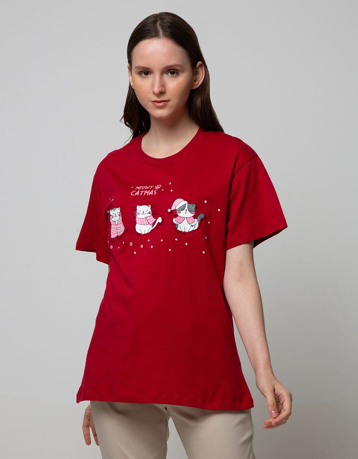 Nevada Short Sleeve Oversized Xmas Cat T-Shirt