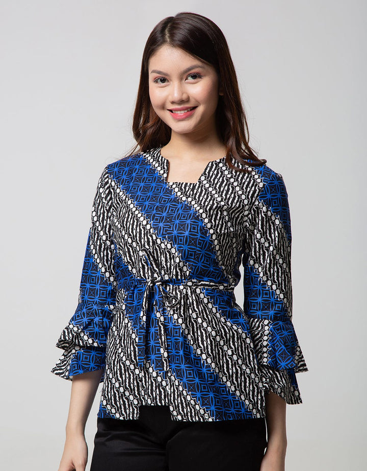 Arjuna Weda Blouse Batik Parang Seling
