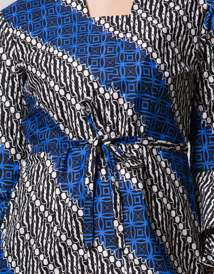 Arjuna Weda Blouse Batik Parang Seling