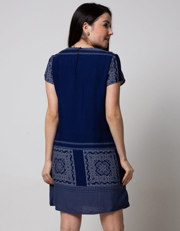 Cardinal Femme Classic Look Dress