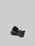 Yongki Komaladi Poined Toe Heels
