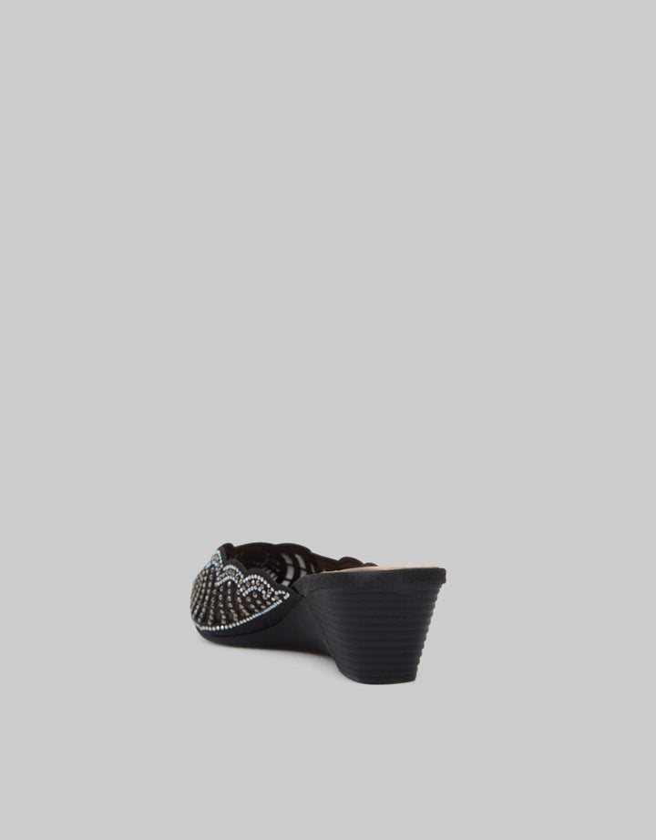Yongki Komaladi Pointed Wave Sandal