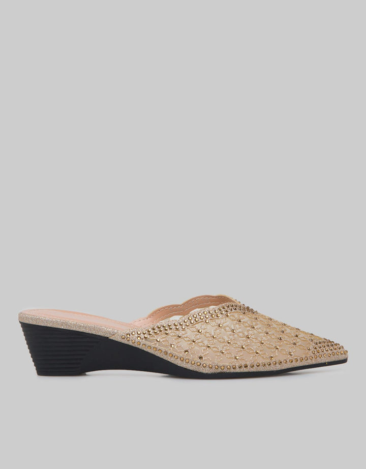 Yongki Komaladi Pointy Heels