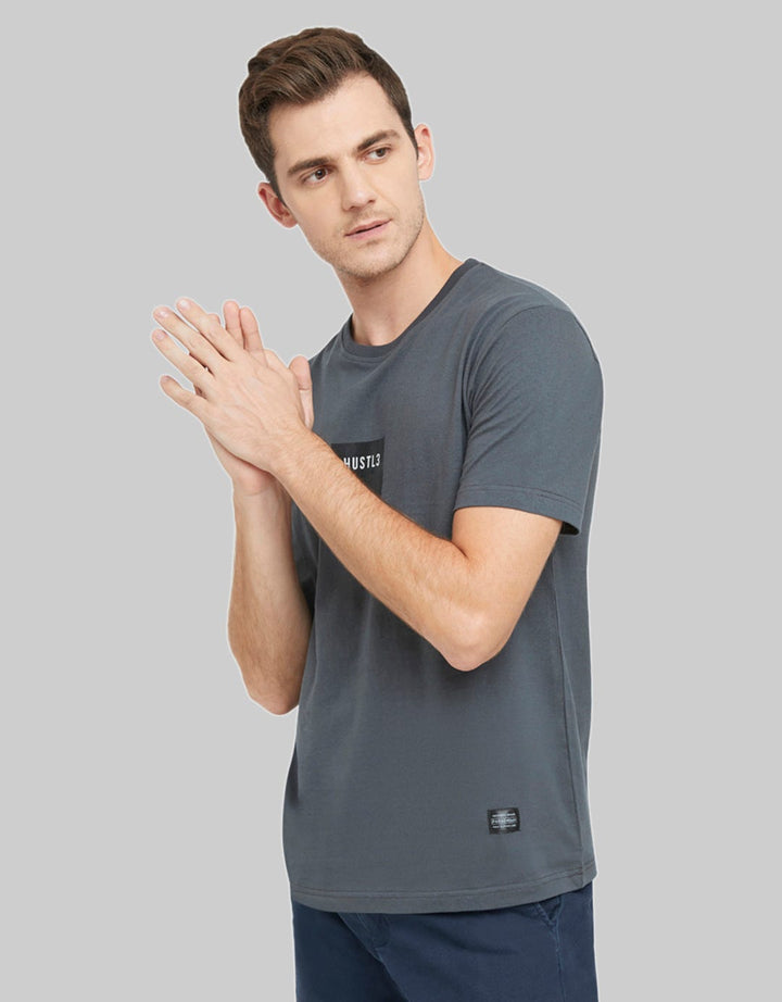 Paradigma Kaos Pria Hustle
