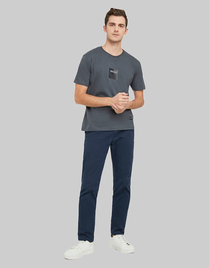 Paradigma Kaos Pria Hustle