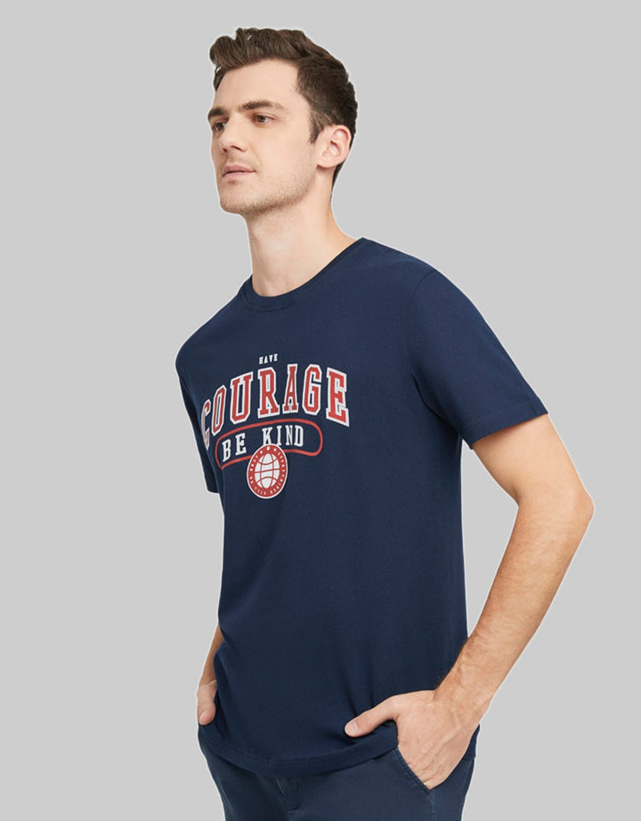 Paradigma Kaos Pria Courage