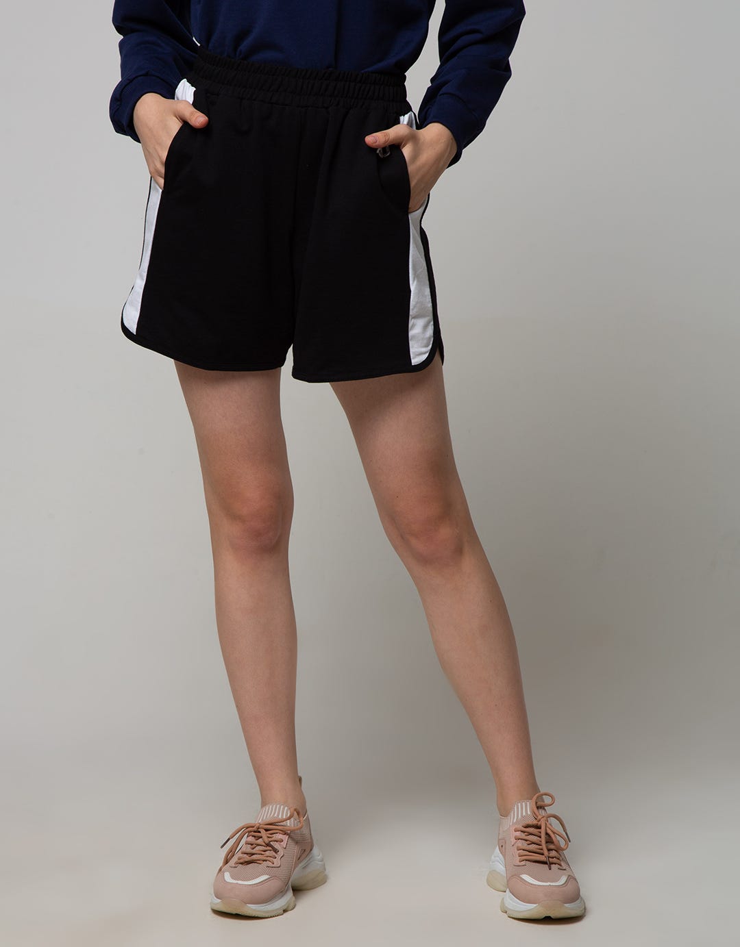 American Jeans Short Pants