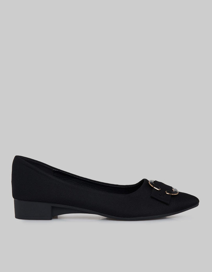 Laviola Pointed Buckle Flat Shoes Wanita