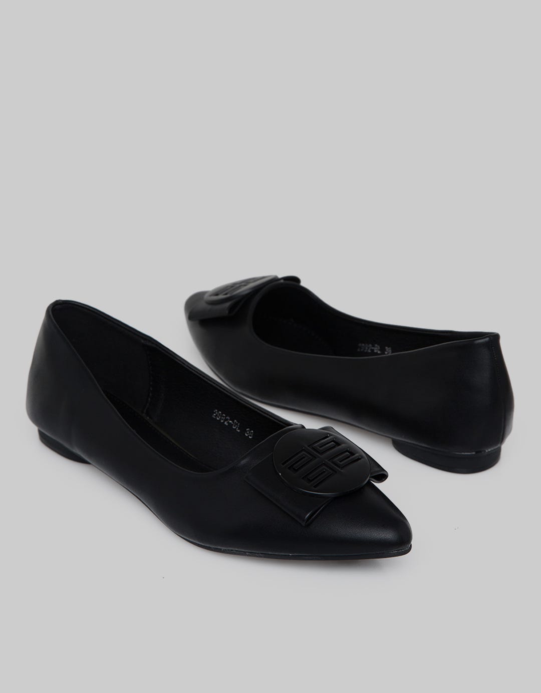 Laviola Flat Shoes Pointed Wanita