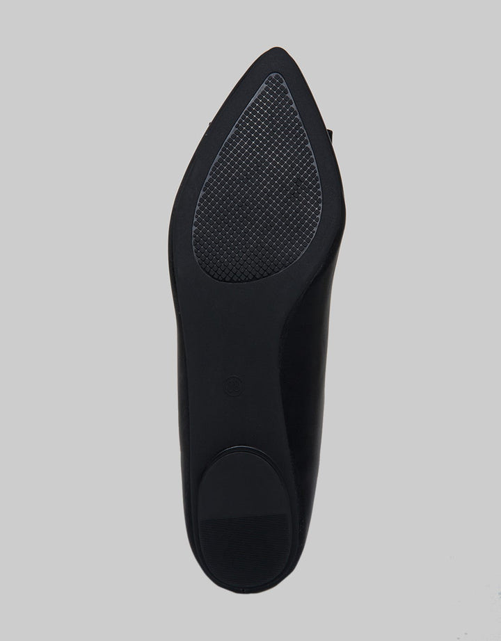 Laviola Flat Shoes Pointed Wanita
