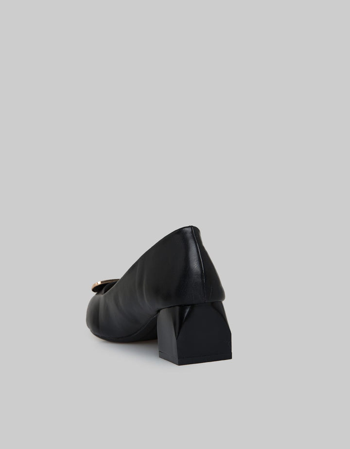 Laviola Feed Buckle Sepatu Pantofel Wanita