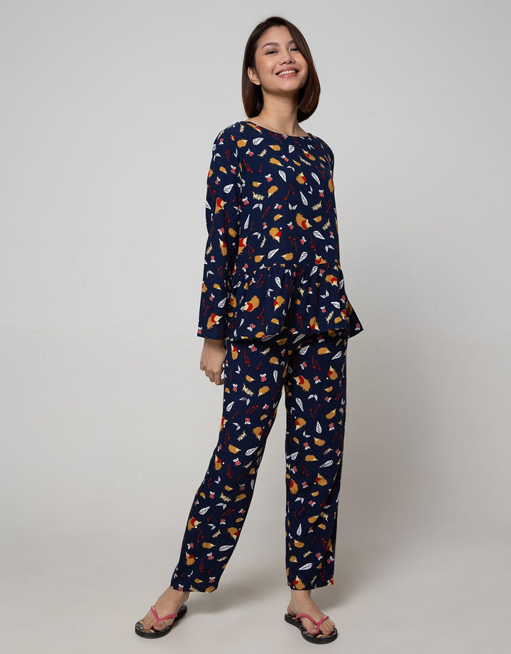 Nevada Long Sleeve Pyjama Pants Hedgehog Santa