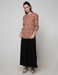 Expand Yarina Blouse