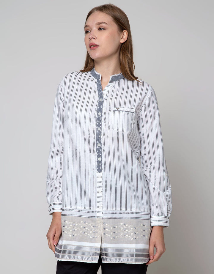 Triset Casual Stripe Blouse Wanita