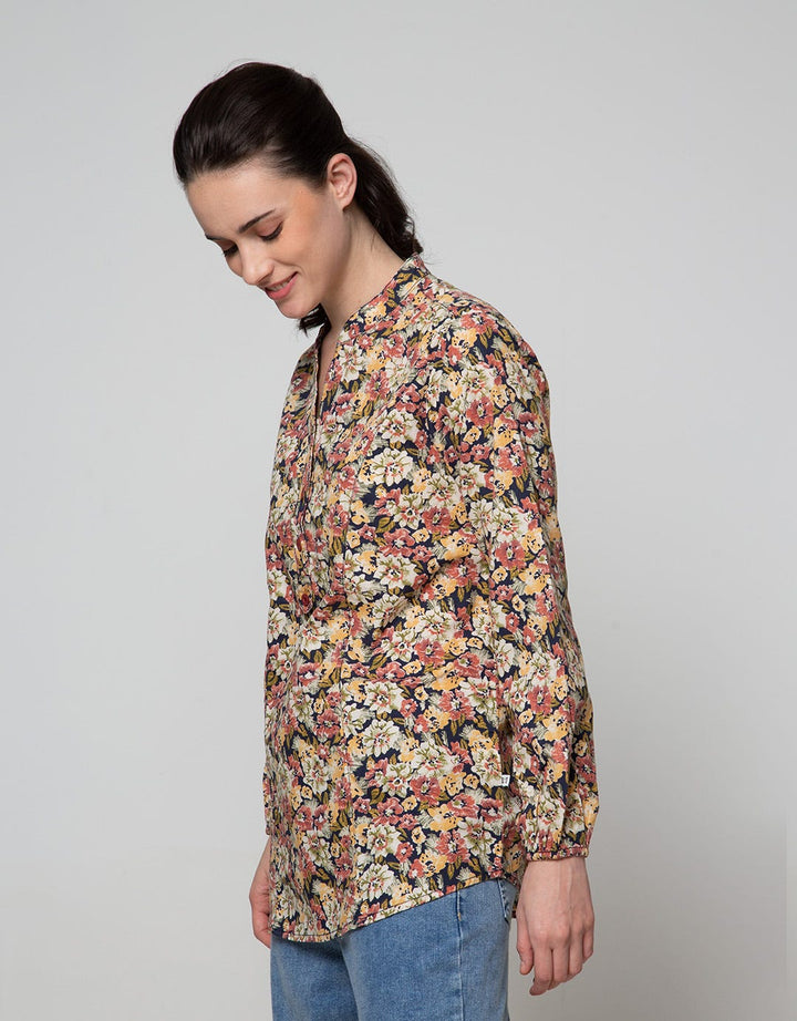 Expand Kirochka Blouse