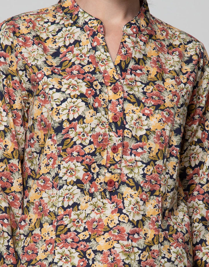 Expand Kirochka Blouse