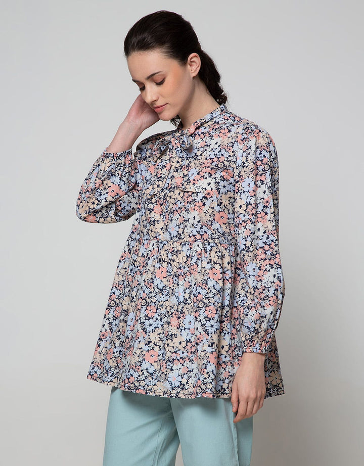 Exit Signature Lilly Blouse