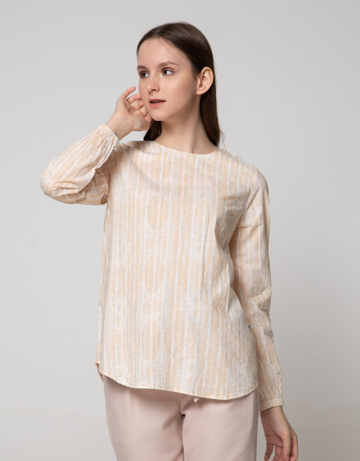 Expand Feyla Blouse With Long Sleeve